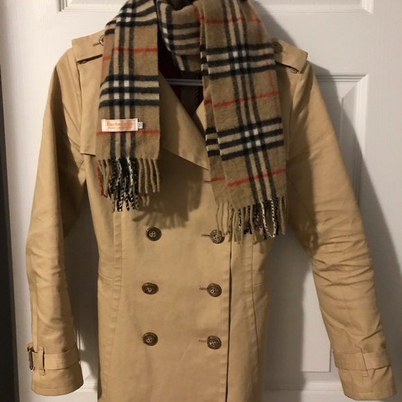 Burberry Scarf Vintage - Sold in IG - Picture 3 of 5